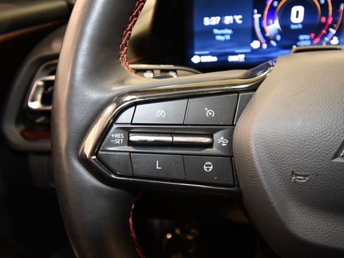 Used 2024 Chevrolet Traverse RS AWD/4WD image 22