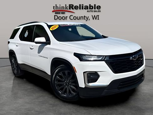 Used 2023 Chevrolet Traverse RS w/ LPO, Floor Liner Package AWD/4WD image 7