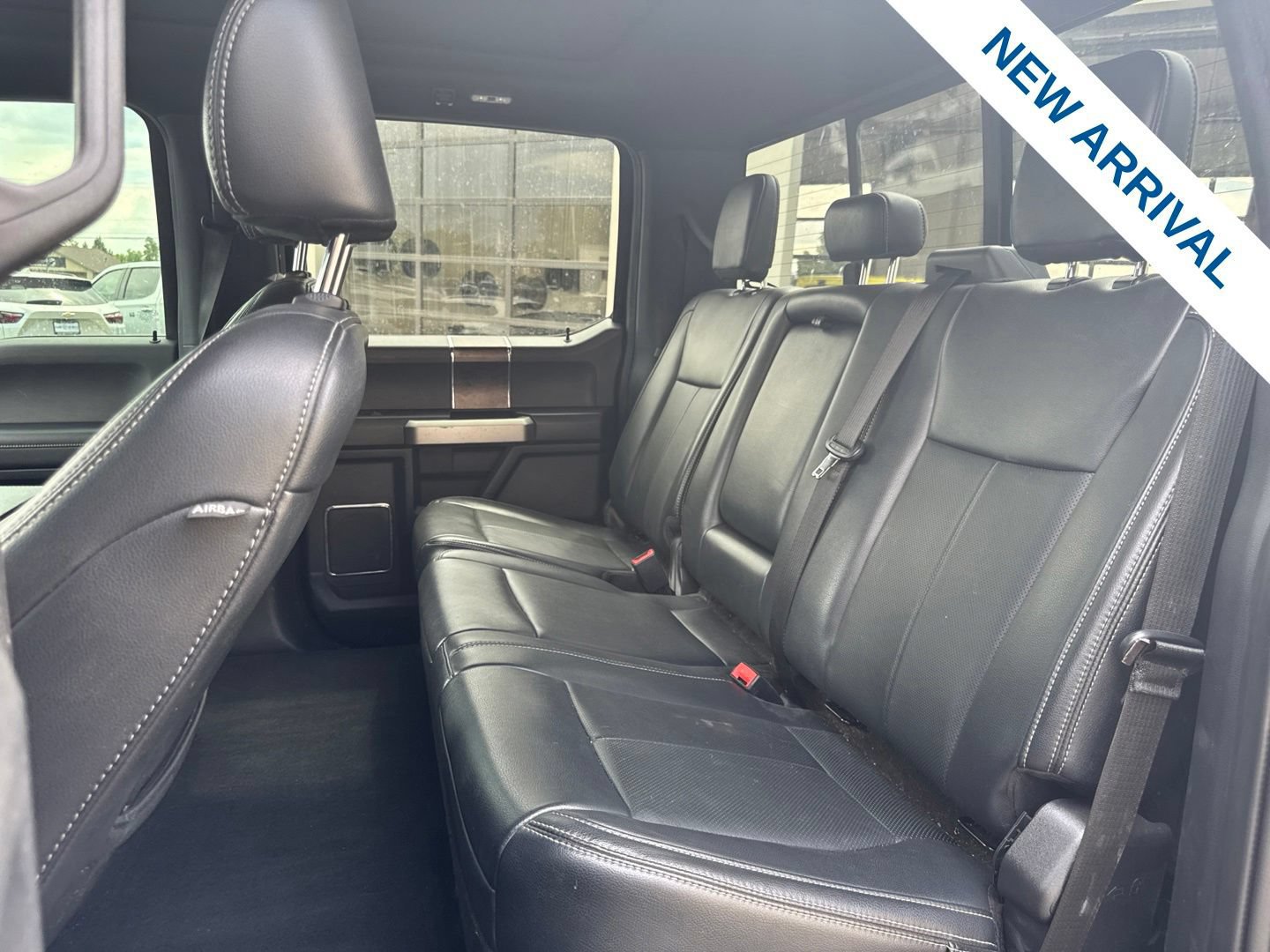 Used 2022 Ford F350 Lariat w/ Tremor Off-Road Package AWD/4WD image 17