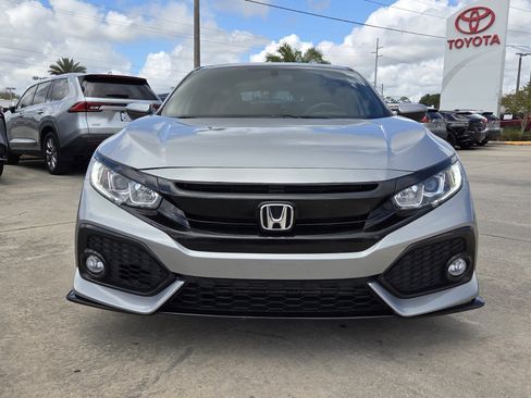 Used 2018 Honda Civic Sport image 2