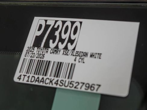 Used 2025 Toyota Camry SE FWD image 24