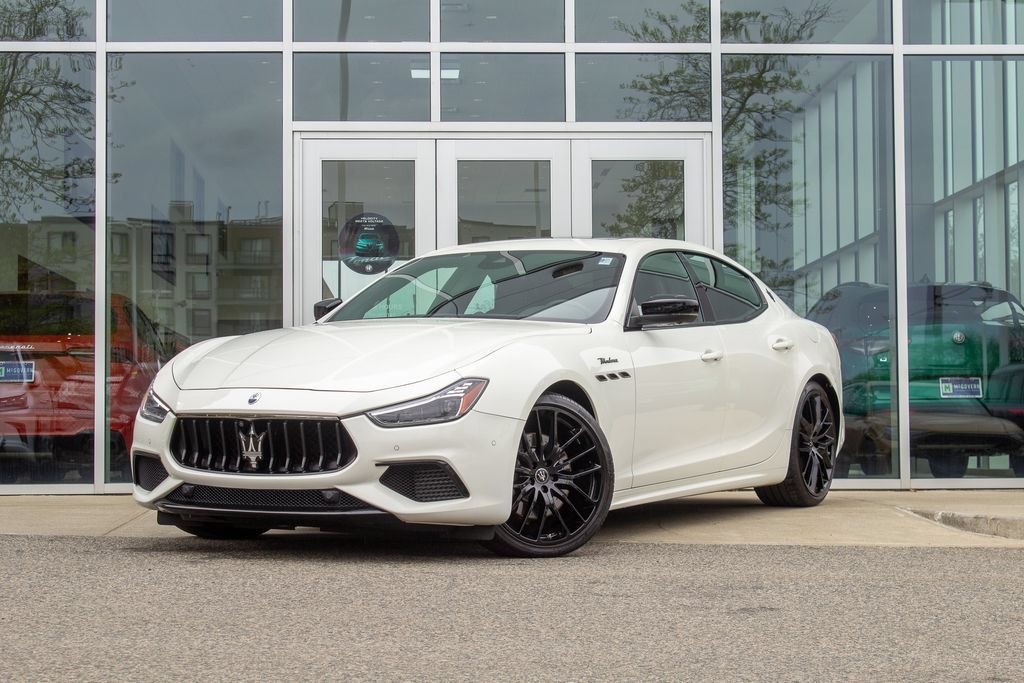 Used 2024 Maserati Ghibli Modena Q4 AWD/4WD image 1