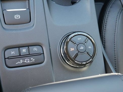 New 2025 Ford Ranger Lariat w/ FX4 Off-Road Package image 22