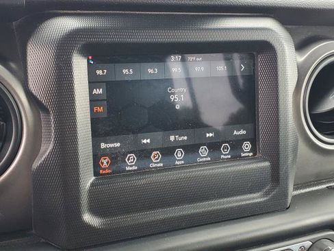 Used 2022 Jeep Wrangler Unlimited Sport AWD/4WD image 13