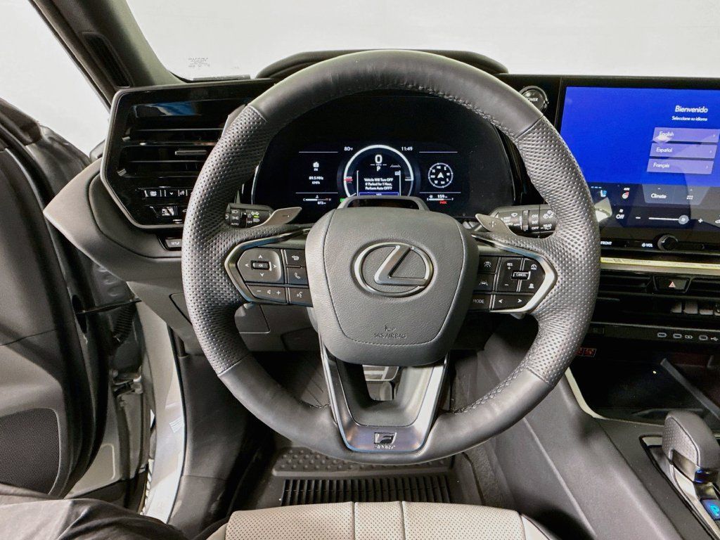 Certified 2026 Lexus TX 500h AWD w/ Technology Package image 11