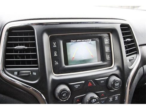 Used 2017 Jeep Grand Cherokee Laredo w/ Quick Order Package 2BE image 23