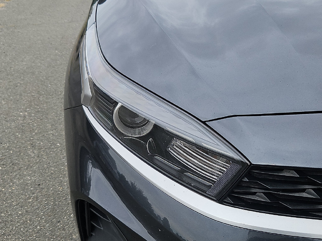 Certified 2023 Kia Forte LXS FWD image 10
