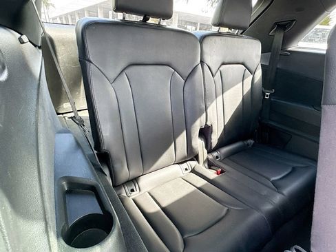 Used 2018 Audi Q7 3.0T Premium Plus w/ Premium Plus Package image 30