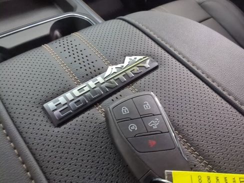 New 2026 Chevrolet Silverado 2500 High Country w/ Technology Package AWD/4WD image 15