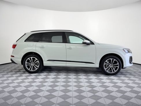 Used 2026 Audi Q7 2.0T Premium w/ Convenience Plus Package AWD/4WD image 8