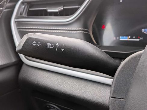 Used 2023 Jeep Grand Cherokee Laredo AWD/4WD image 26