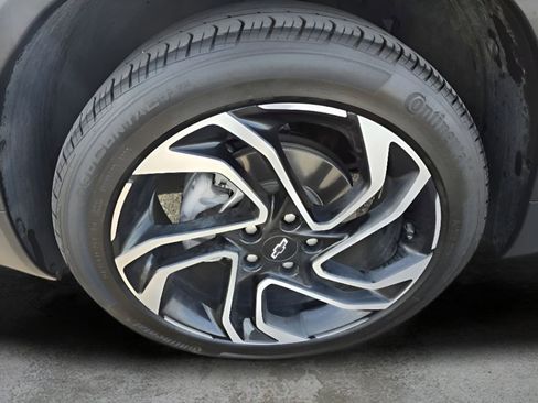 Used 2024 Chevrolet TrailBlazer RS w/ Driver Confidence Package image 9