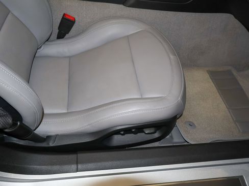 Used 2015 Chevrolet Corvette Stingray Convertible w/ 2LT Preferred Equipment Group RWD image 46