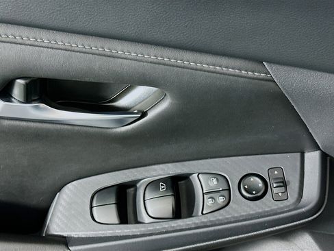 Used 2024 Nissan Sentra SV image 15