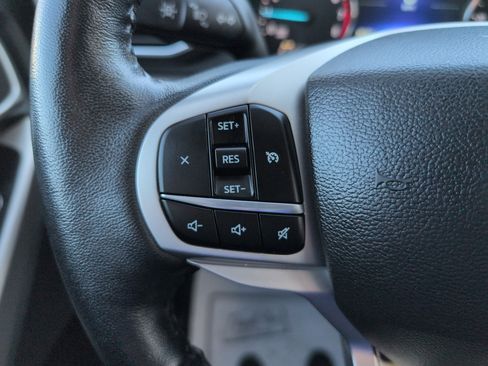 Used 2022 Ford Explorer XLT w/ Equipment Group 202A image 19