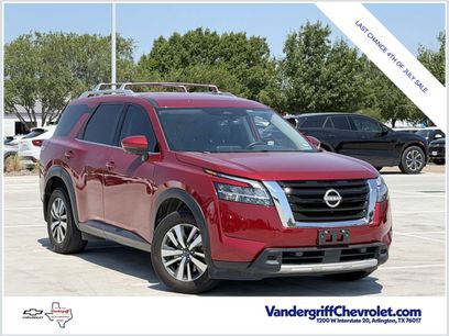 Used 2024 Nissan Pathfinder SL