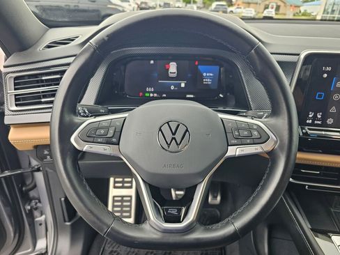 Certified 2024 Volkswagen Atlas Cross Sport SEL R-Line AWD/4WD image 16