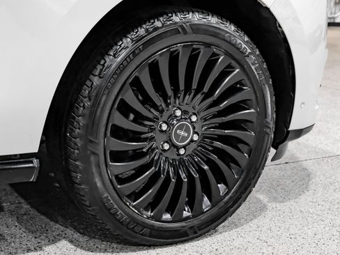 Used 2018 Lincoln Navigator Black Label w/ Cargo Package image 71