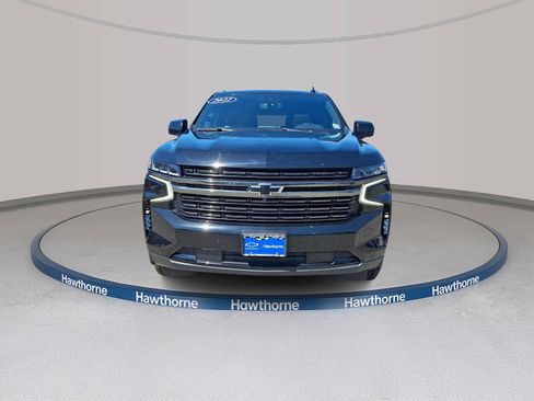 Used 2022 Chevrolet Tahoe RST w/ Luxury Package AWD/4WD image 2