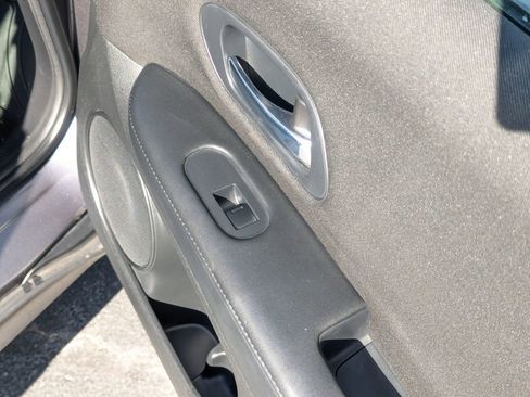 Used 2016 Honda HR-V LX image 32