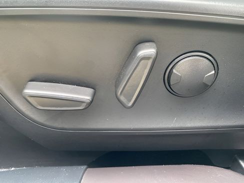 Certified 2023 Ford Escape Active w/ Tech Pack #2 image 9