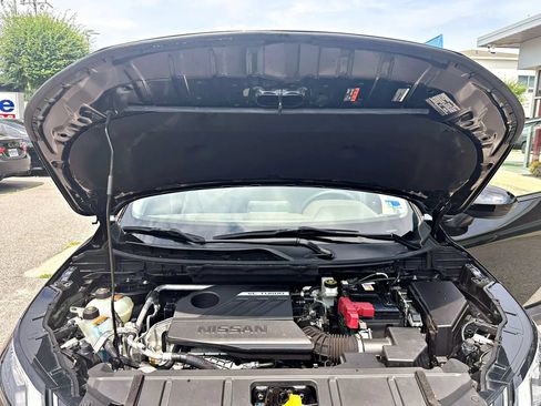 Used 2023 Nissan Rogue SV AWD/4WD image 34