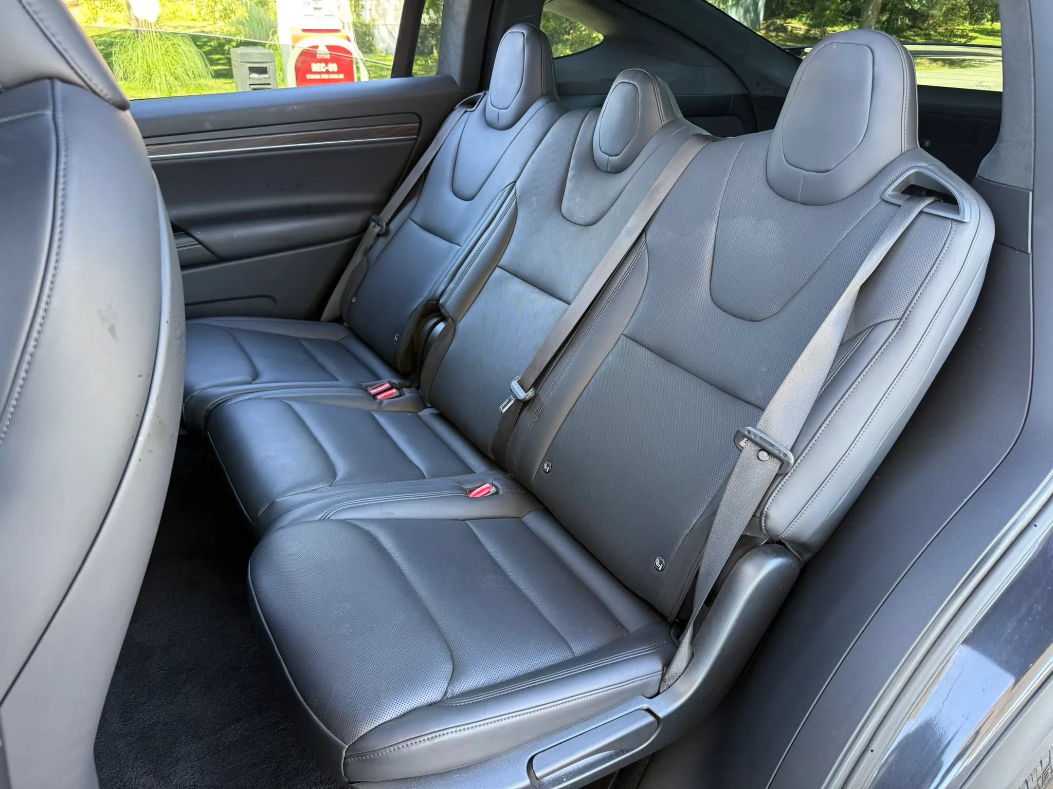 Used 2024 Tesla Model X AWD/4WD image 32