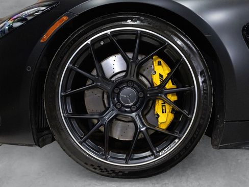 Used 2025 Mercedes-Benz AMG GT 63 image 14