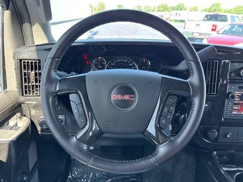 Used 2017 GMC Savana 2500 Extended RWD image 26