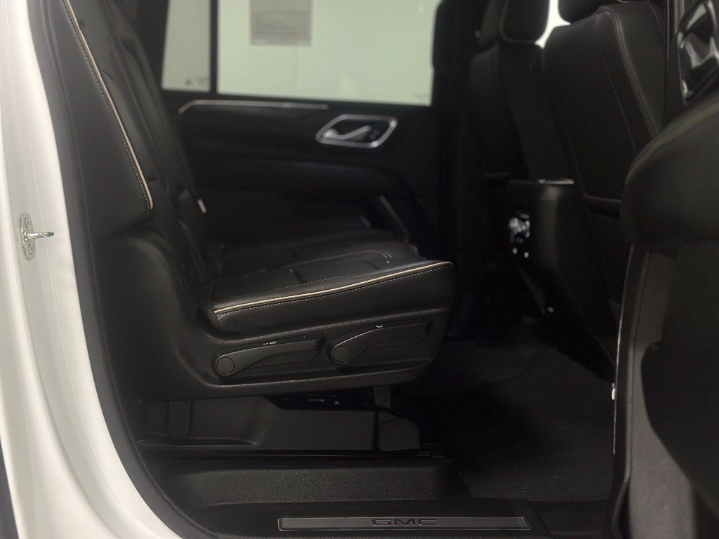 Certified 2024 GMC Yukon XL SLT RWD image 23