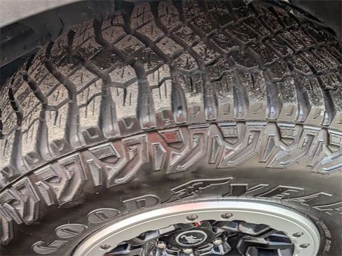 Used 2021 Ford Bronco 4-Door w/ Sasquatch Package image 11