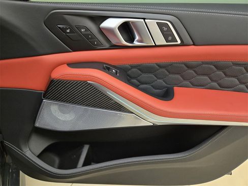 Used 2025 BMW X5 M Competition w/ Executive Package image 29