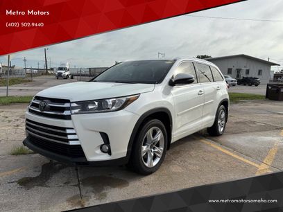 Used 2017 Toyota Highlander AWD V6
