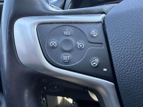 Used 2022 GMC Terrain SLT AWD/4WD image 17