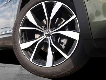 New 2026 Volkswagen Atlas SEL Premium R-Line