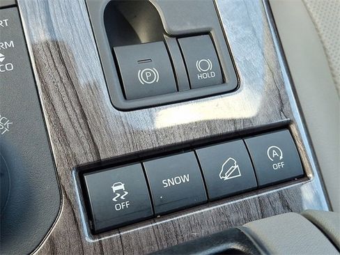 Used 2021 Toyota Highlander Platinum image 23