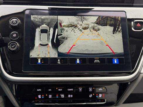 Used 2023 Chevrolet Bolt EUV Premier w/ Sun & Sound Package image 34