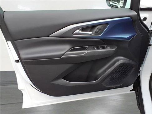 New 2026 Chevrolet Equinox EV LT image 15