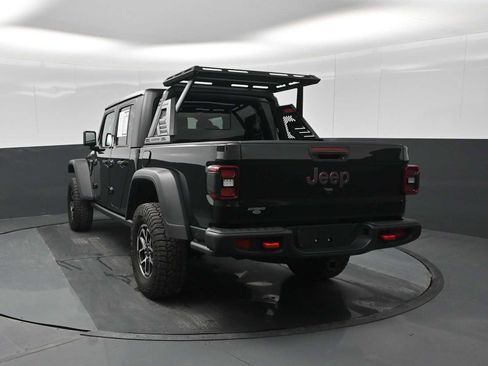 Used 2024 Jeep Gladiator Rubicon w/ Convenience Group image 3