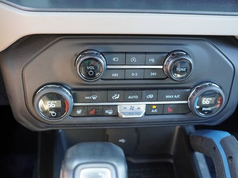 Used 2024 Ford Bronco Wildtrak AWD/4WD image 27