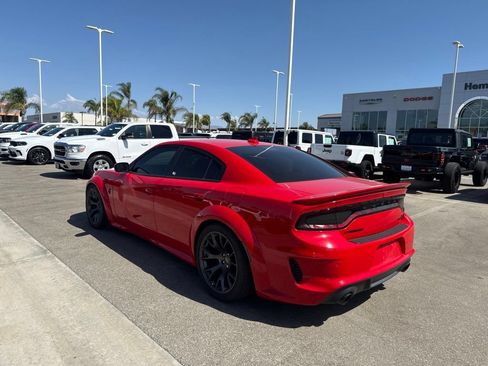 Used 2022 Dodge Charger SRT Hellcat w/ Carbon/Suede Interior Package RWD image 6