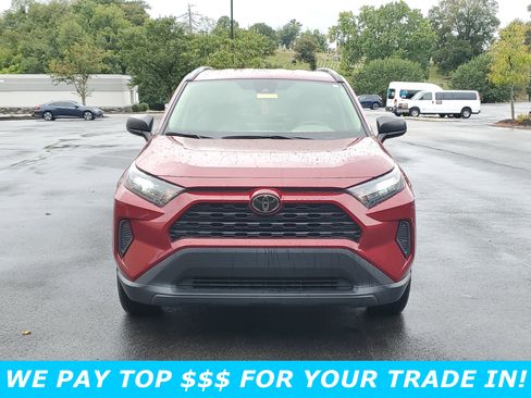 Used 2021 Toyota RAV4 LE image 2