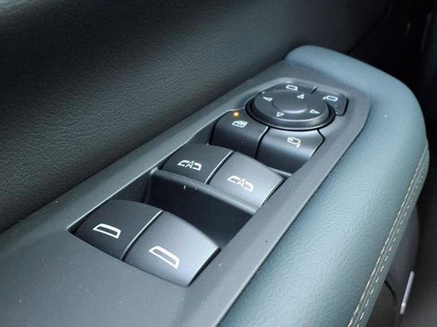 New 2026 GMC Yukon XL AT4 w/ AT4 Premium Package image 17