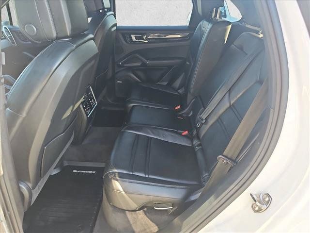 Used 2021 Porsche Cayenne AWD/4WD image 20