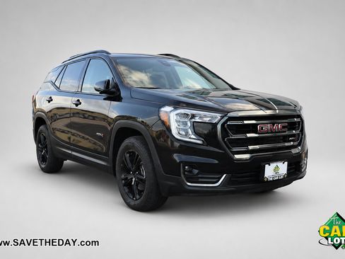 Used 2023 GMC Terrain AT4 AWD/4WD image 10