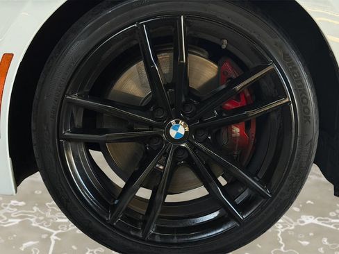 Used 2023 BMW 330i Sedan w/ M Sport Package RWD image 14