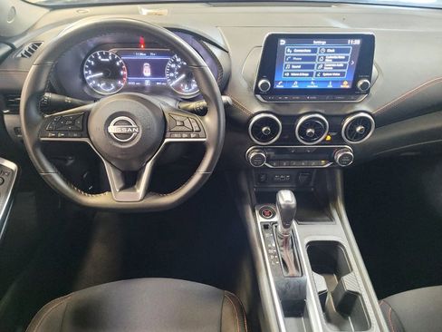 Used 2025 Nissan Sentra SR FWD image 22
