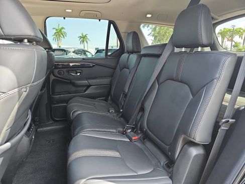 Used 2024 Honda Pilot Touring image 13