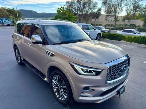 Used 2019 INFINITI QX80 Luxe w/ 22" Wheel Package AWD/4WD image 11