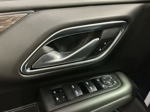 Used 2024 Chevrolet Tahoe LT w/ Luxury Package image 23